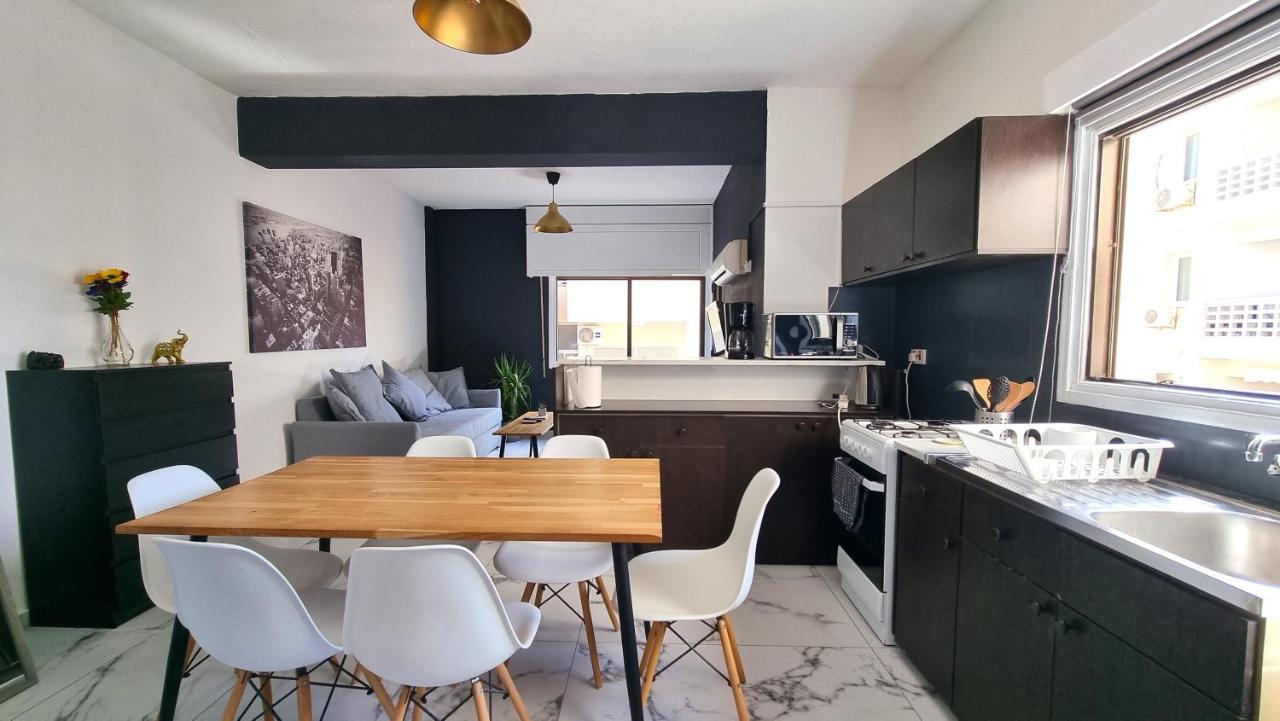 Cozy Beach Apt, Near Airport With 100Mbit Internet ลาร์นาคา ภายนอก รูปภาพ